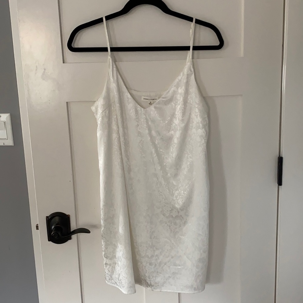 White lace print dress